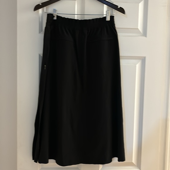 Athleta Savannah Skirt (sold out ), Size M - Picture 4 of 5